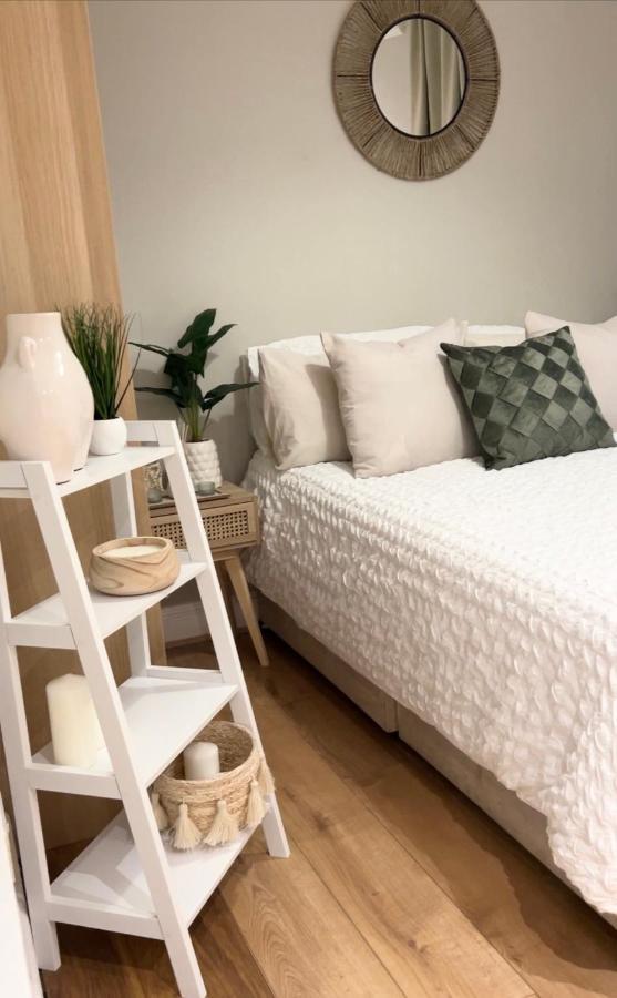 London Property Apartments For Up To 6, Next To Big Ben & London Eye Exteriör bild