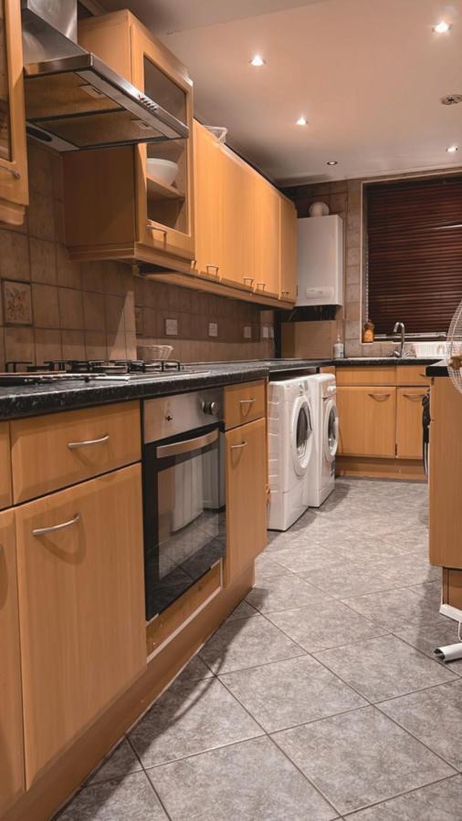 London Property Apartments For Up To 6, Next To Big Ben & London Eye Exteriör bild