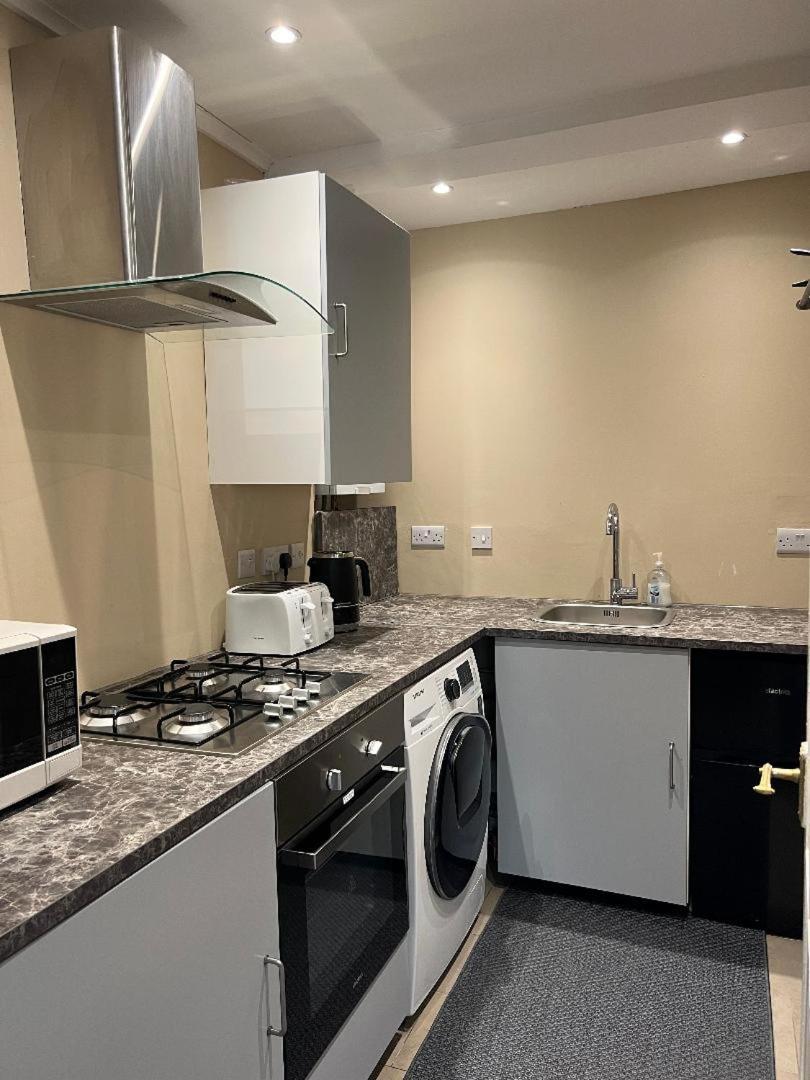 London Property Apartments For Up To 6, Next To Big Ben & London Eye Exteriör bild