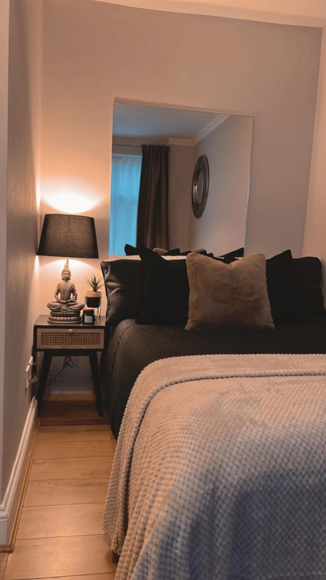 London Property Apartments For Up To 6, Next To Big Ben & London Eye Exteriör bild
